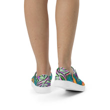 Load image into Gallery viewer, Women’s lace-up canvas shoes