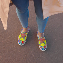 Load image into Gallery viewer, Women’s slip-on canvas shoes
